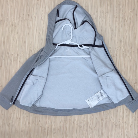 Kids Nike Dri Fit Light Gray Full Zip Hooded Long Sleeve Sweatshirt - size 2T - Picture 2 of 5